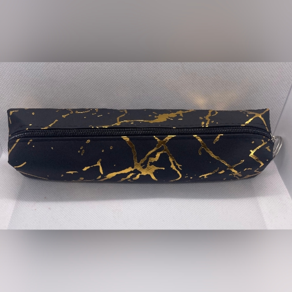 🆕 NIP MARBLED PENCIL POUCH/EVERYTHING POUCH